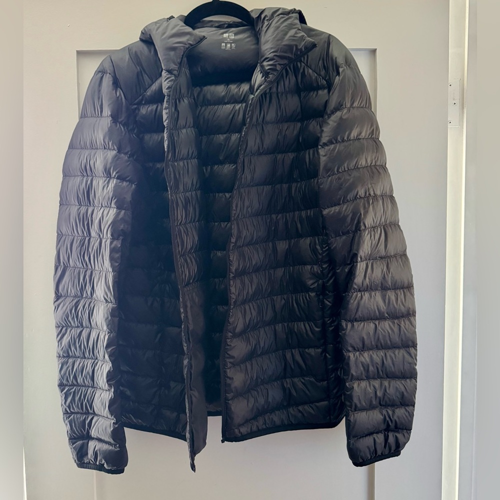 Uniqlo | Men's Ultra Light Down Black Puffer Jacket